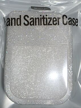 NWT Limited Edition Sparkly Clear Hand Spray Case Keychain